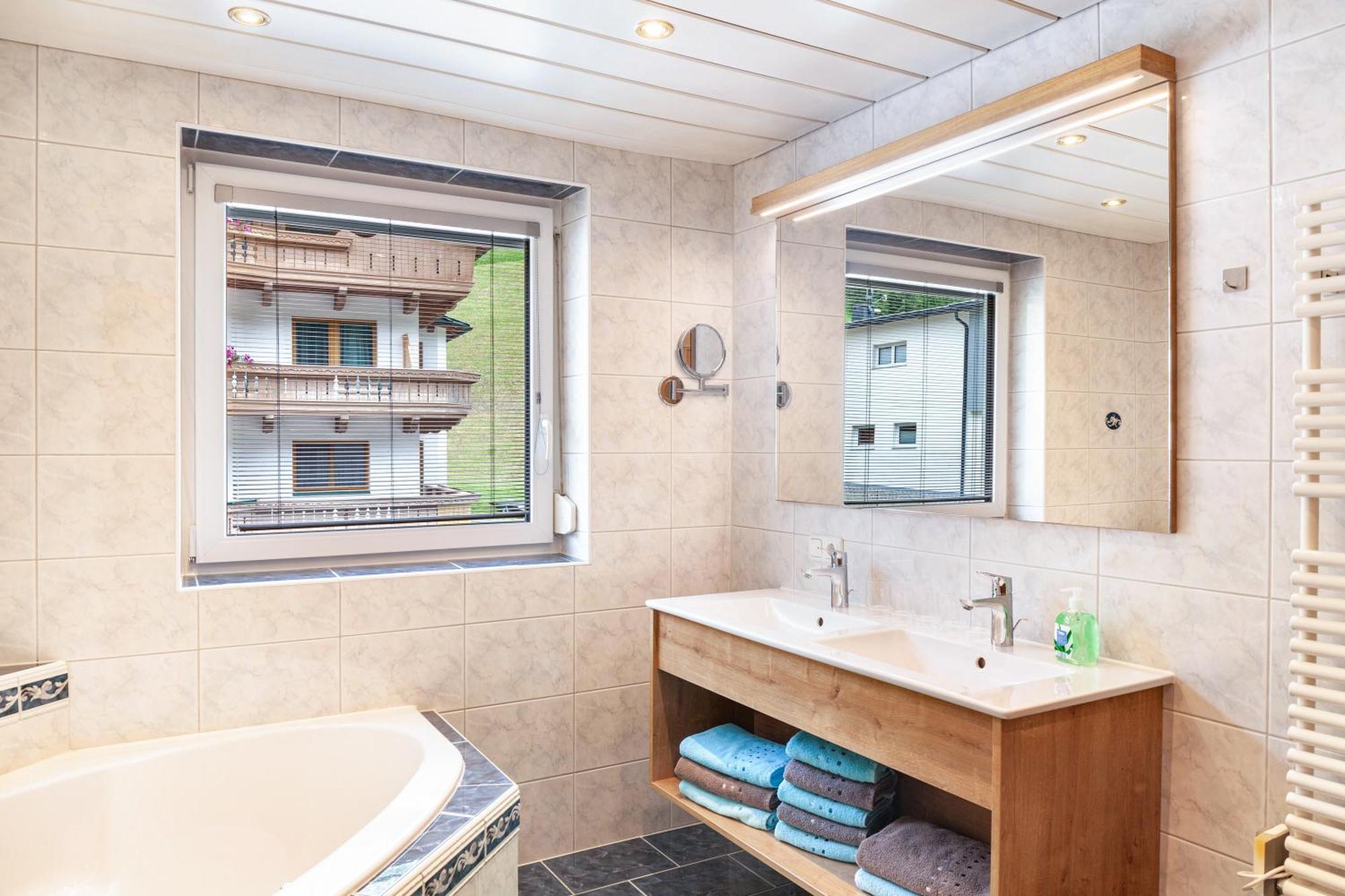 Haus Alpenheim Apartment 3 Tux Zewnętrze zdjęcie